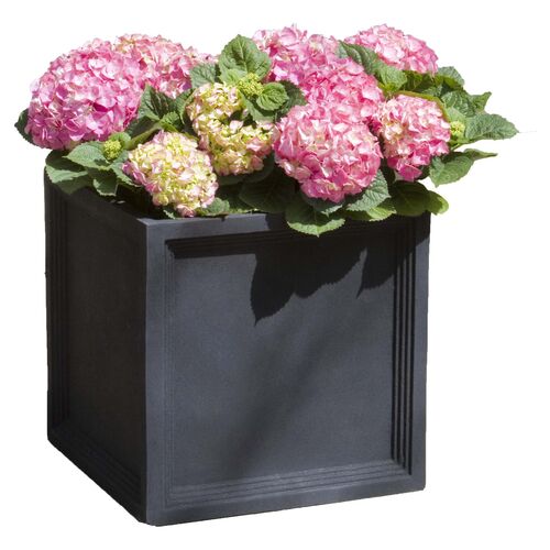 Sandhurst Outdoor Planter, Black Onyx