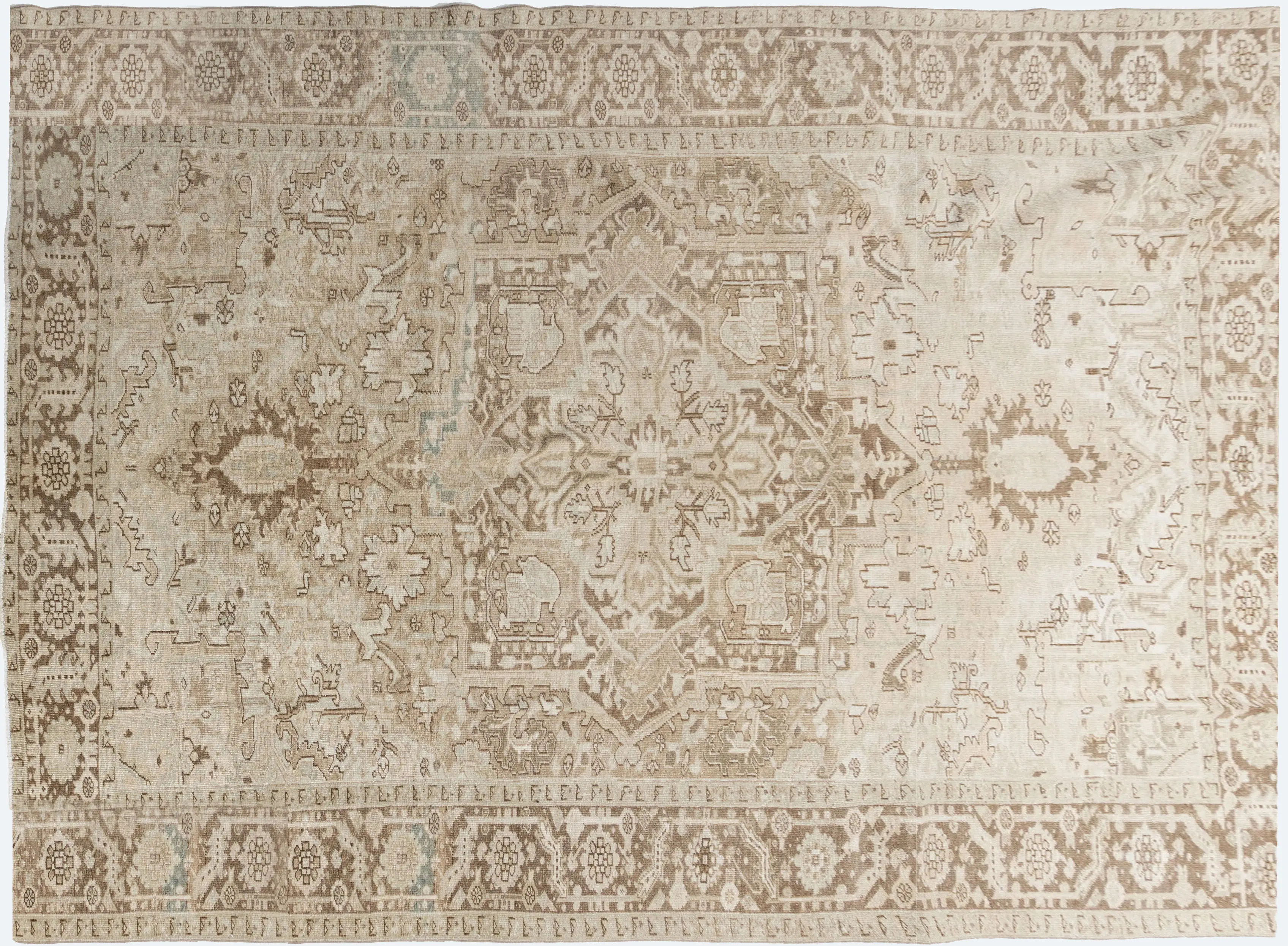 Persian Heriz Rug 8'4 x 11'4 1 Persian Heriz Rug 8'4 x 11'4