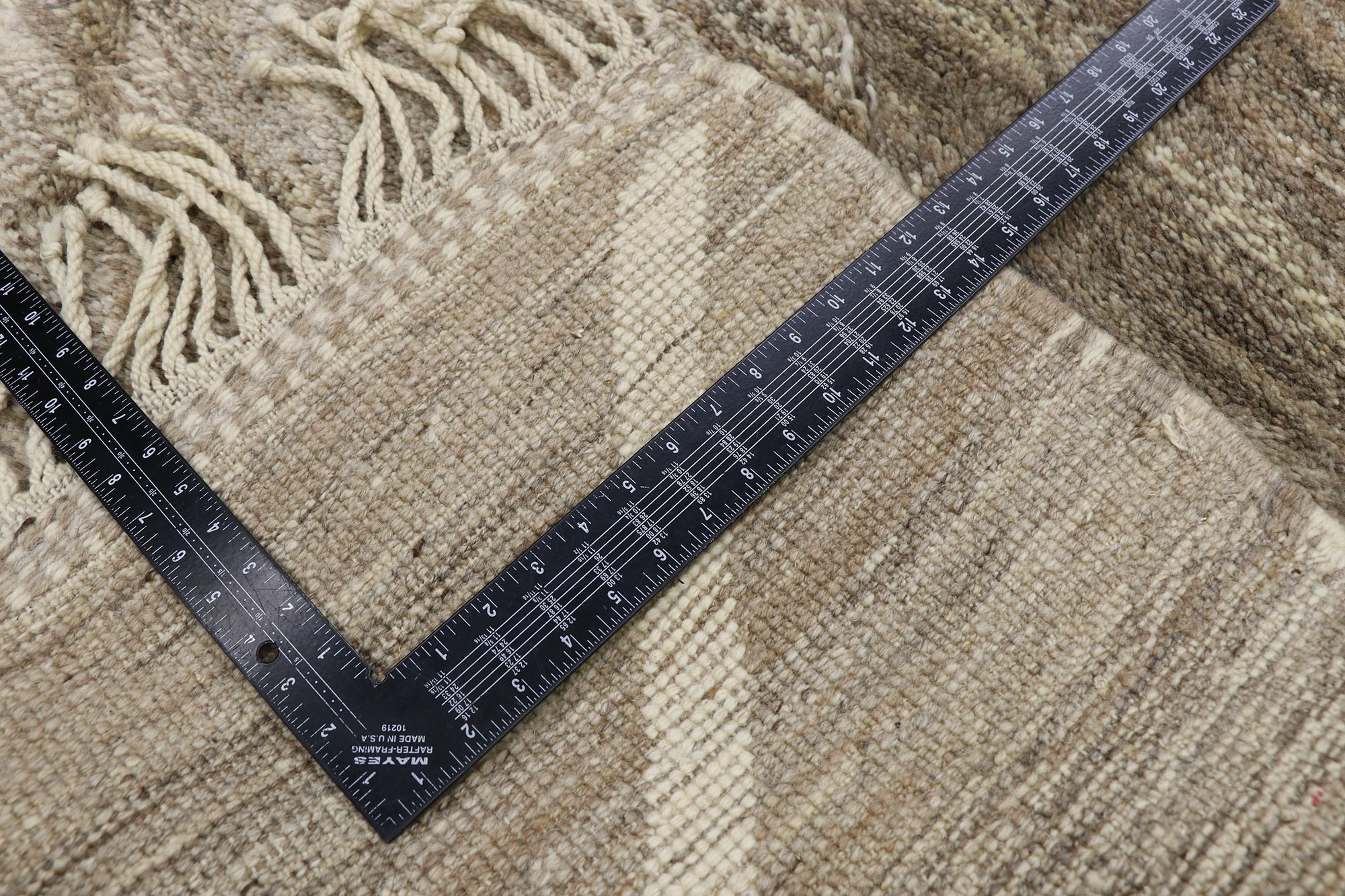 Berber Moroccan Rug, 8'06 x 11'05 5 Berber Moroccan Rug, 8'06 x 11'05