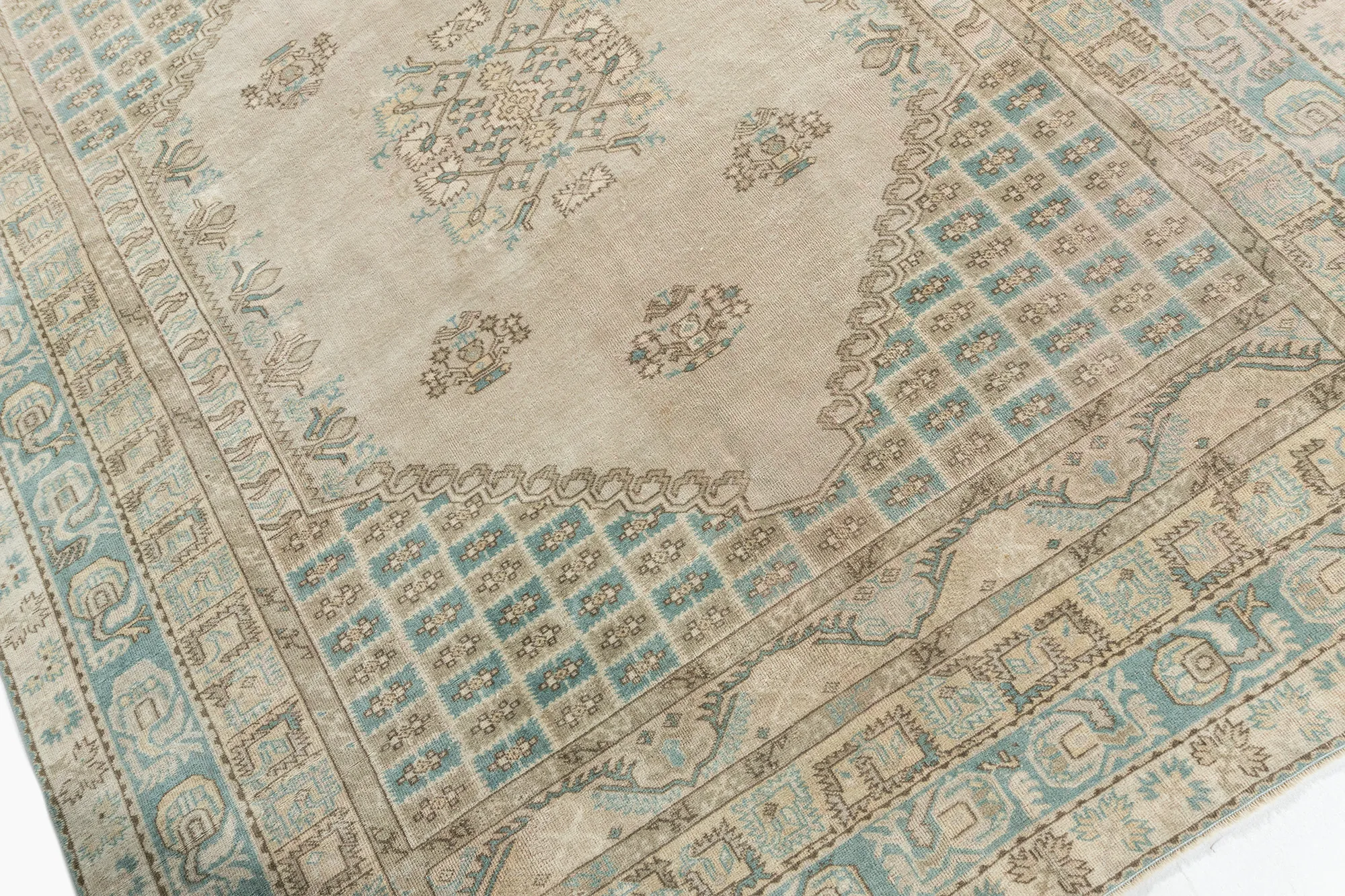 Oushak Rug Lightly Distressed 6'4 X 8' 2 Oushak Rug Lightly Distressed 6'4 X 8'
