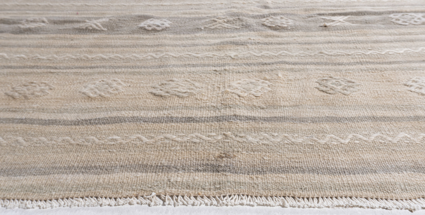 Turkish Kilim Flatweave Rug 5'5 X 10'8 2 Turkish Kilim Flatweave Rug 5'5 X 10'8