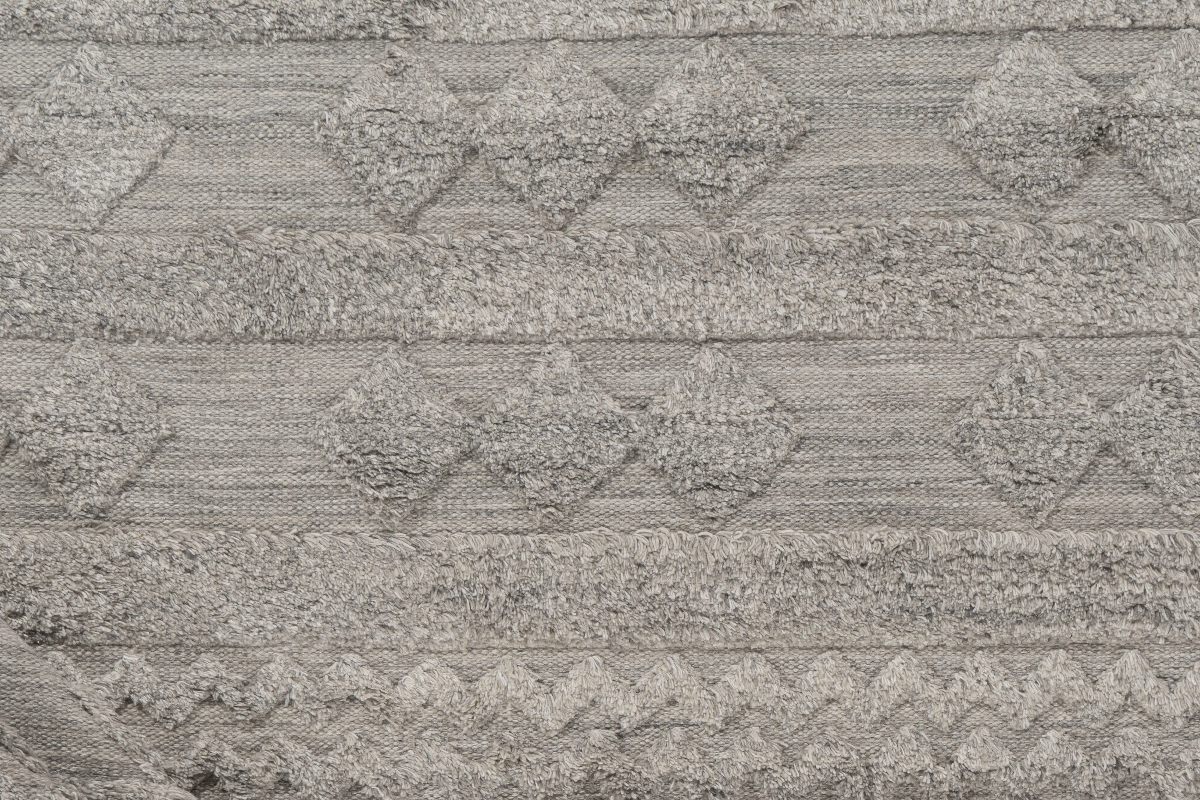 Indoor Outdoor Rug Handloomed 9' x 12' 4 Indoor Outdoor Rug Handloomed 9' x 12'
