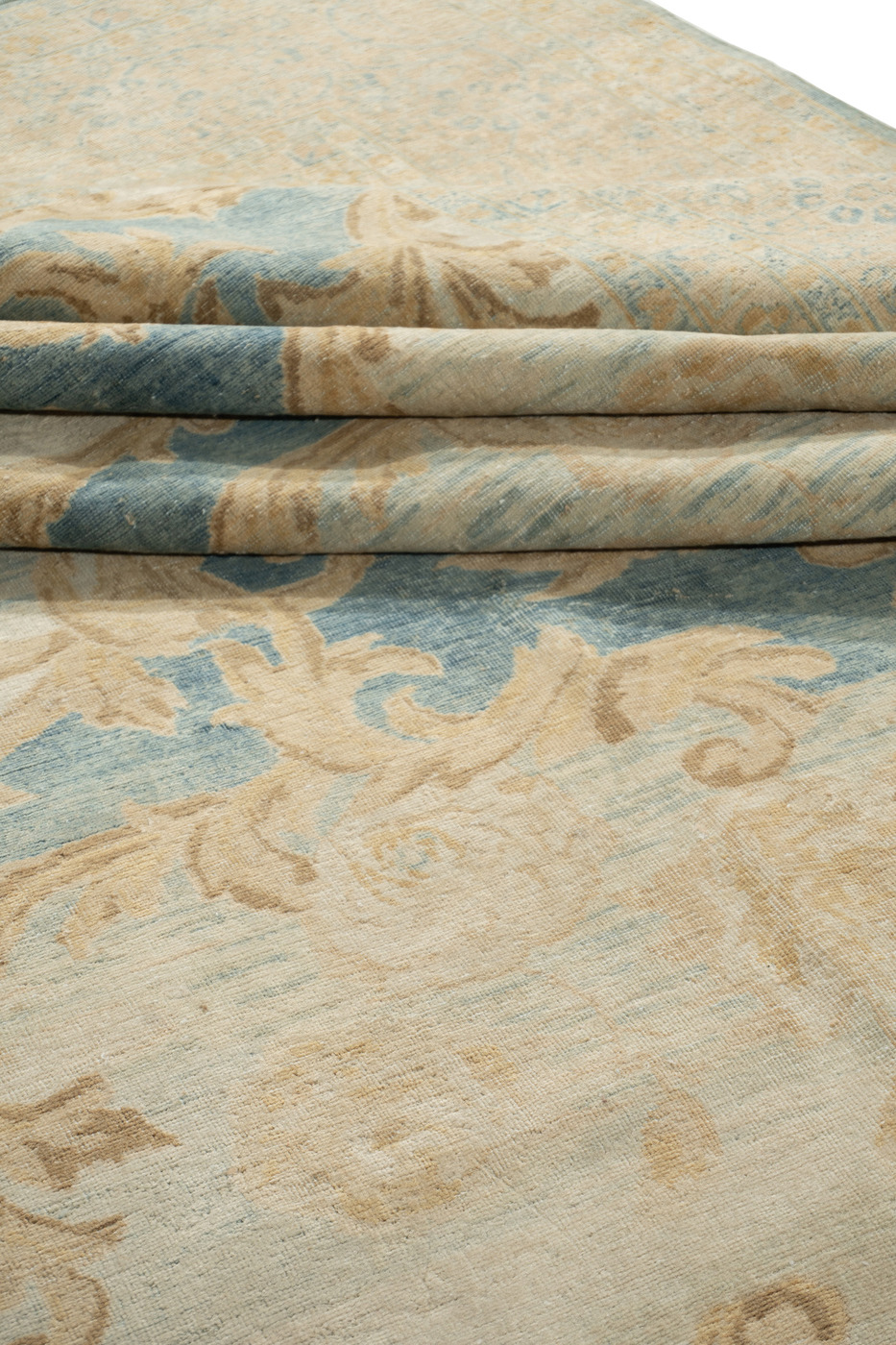 Tabriz Gole-Farang Rug 9'5 X 16' 1 Tabriz Gole-Farang Rug 9'5 X 16'