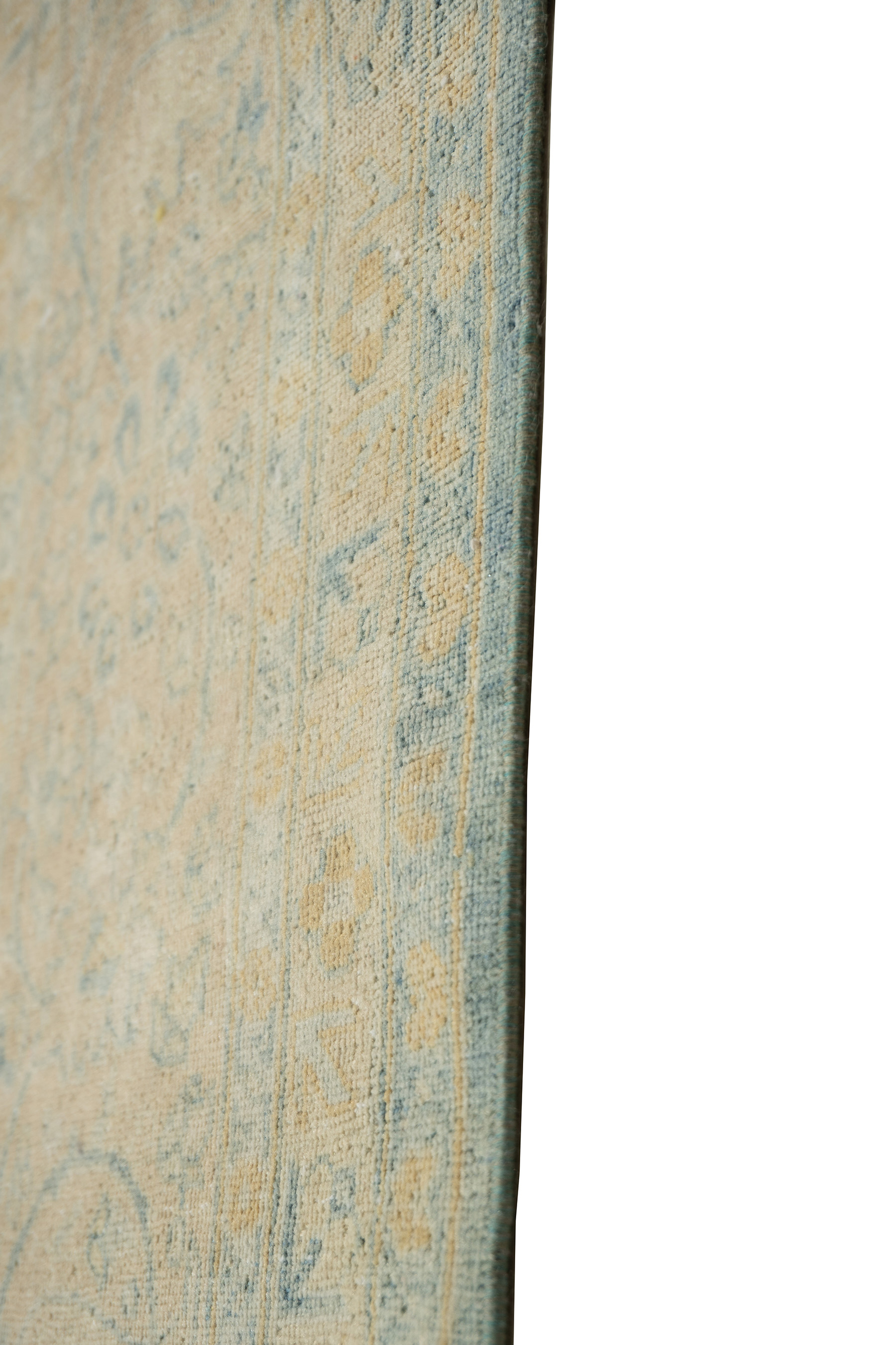 Tabriz Gole-Farang Rug 9'5 X 16' 5 Tabriz Gole-Farang Rug 9'5 X 16'