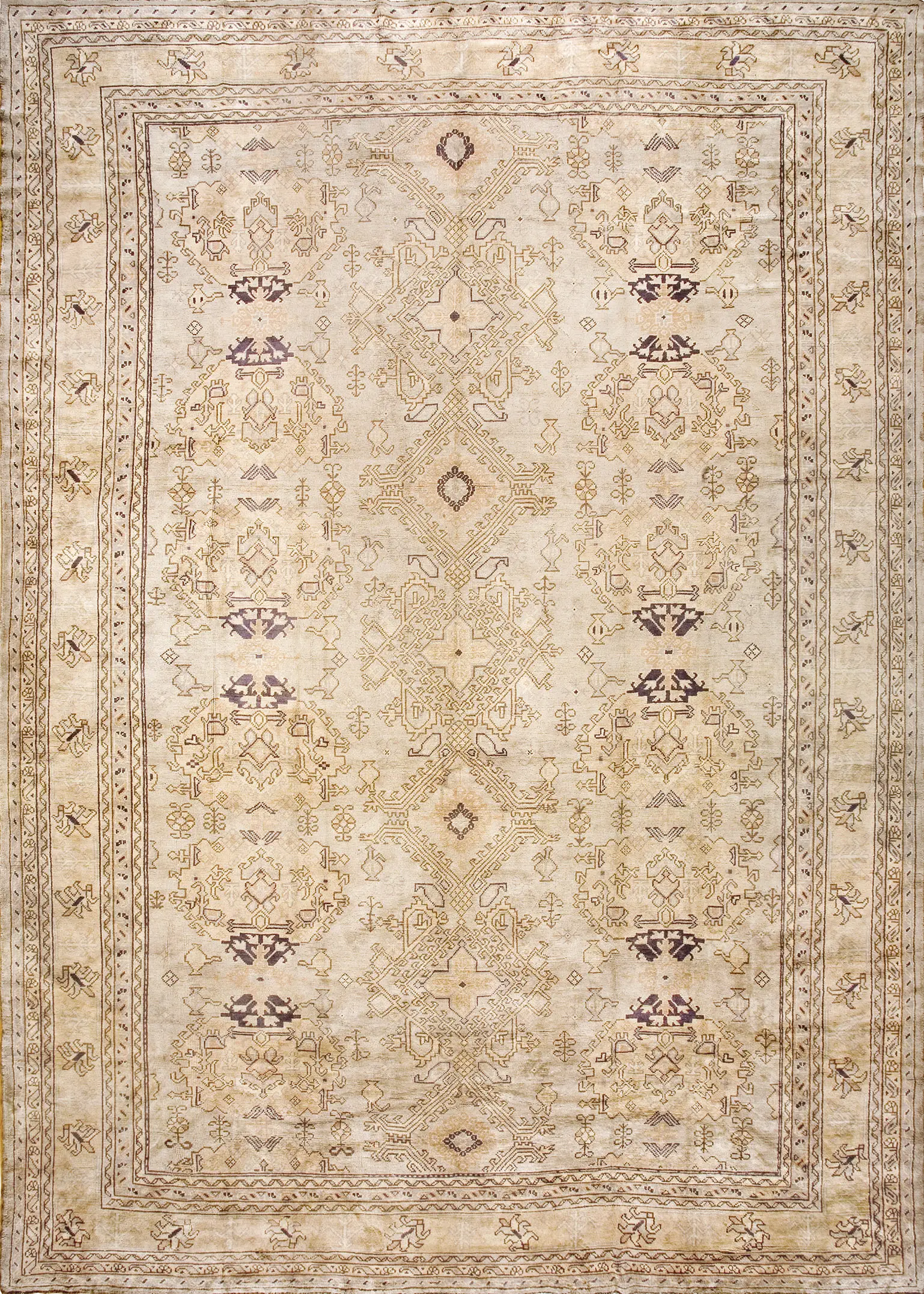 Early 20th Century Turkish Oushak Carpet 1 Early 20th Century Turkish Oushak Carpet