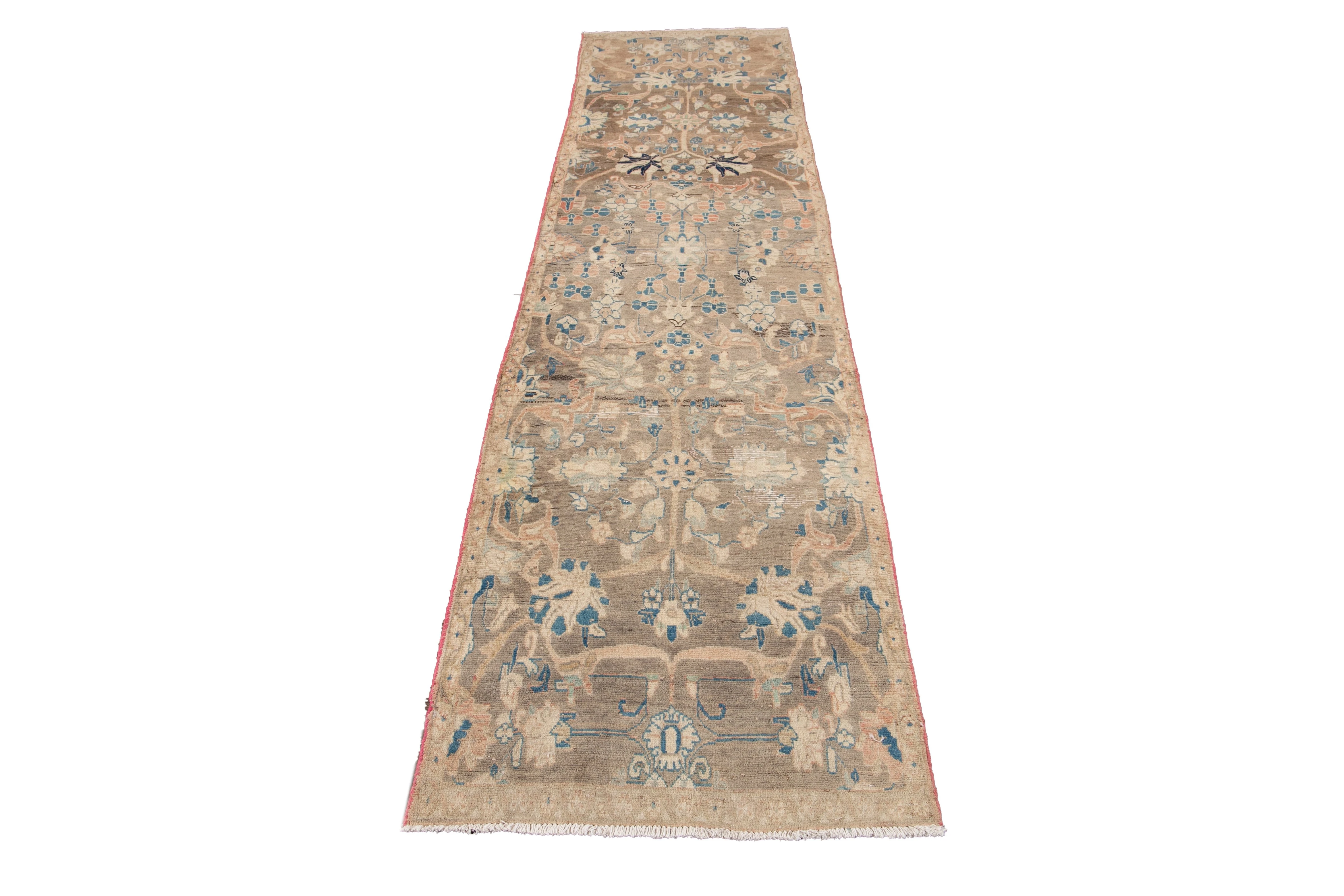 3'1''x12'6'' Vintage Wool Runner, Beige 4 3'1''x12'6'' Vintage Wool Runner, Beige