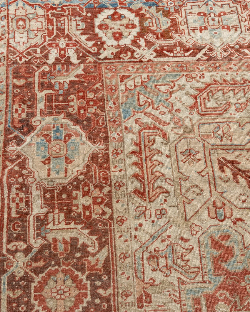 Persian Heriz Rug 9'1 X 12'6 2 Persian Heriz Rug 9'1 X 12'6