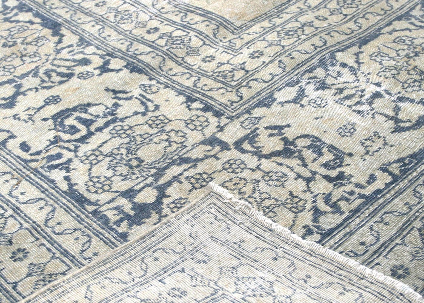 1940s Persian Tabriz Rug, 11' x 16'7" 4 1940s Persian Tabriz Rug, 11' x 16'7"