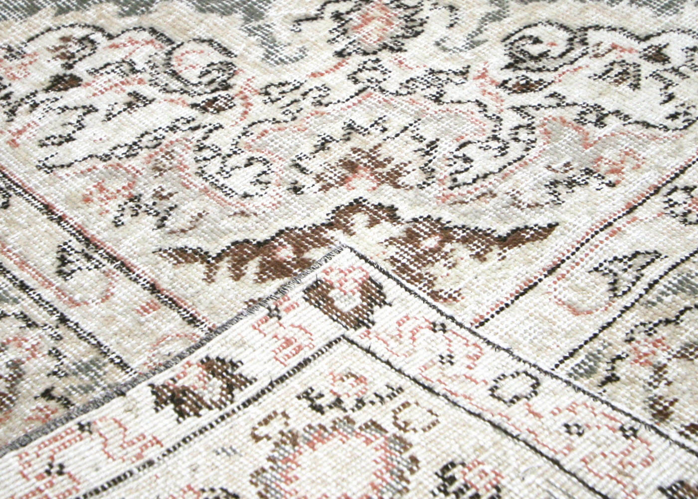 1960s Turkish Oushak Rug, 6'9" x 10' 4 1960s Turkish Oushak Rug, 6'9" x 10'