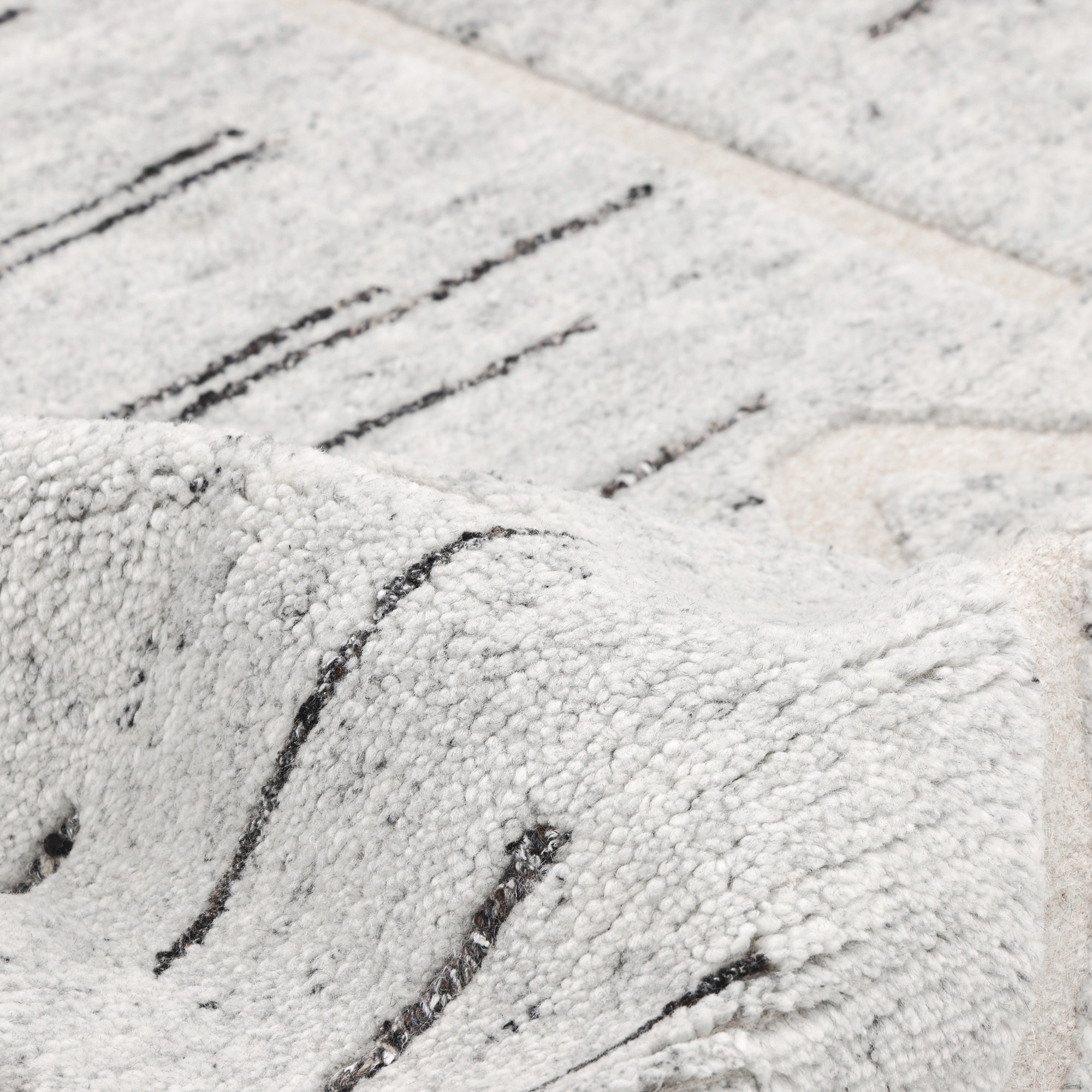 Liza Hand-Knotted Rug, Silver 4 Liza Hand-Knotted Rug, Silver
