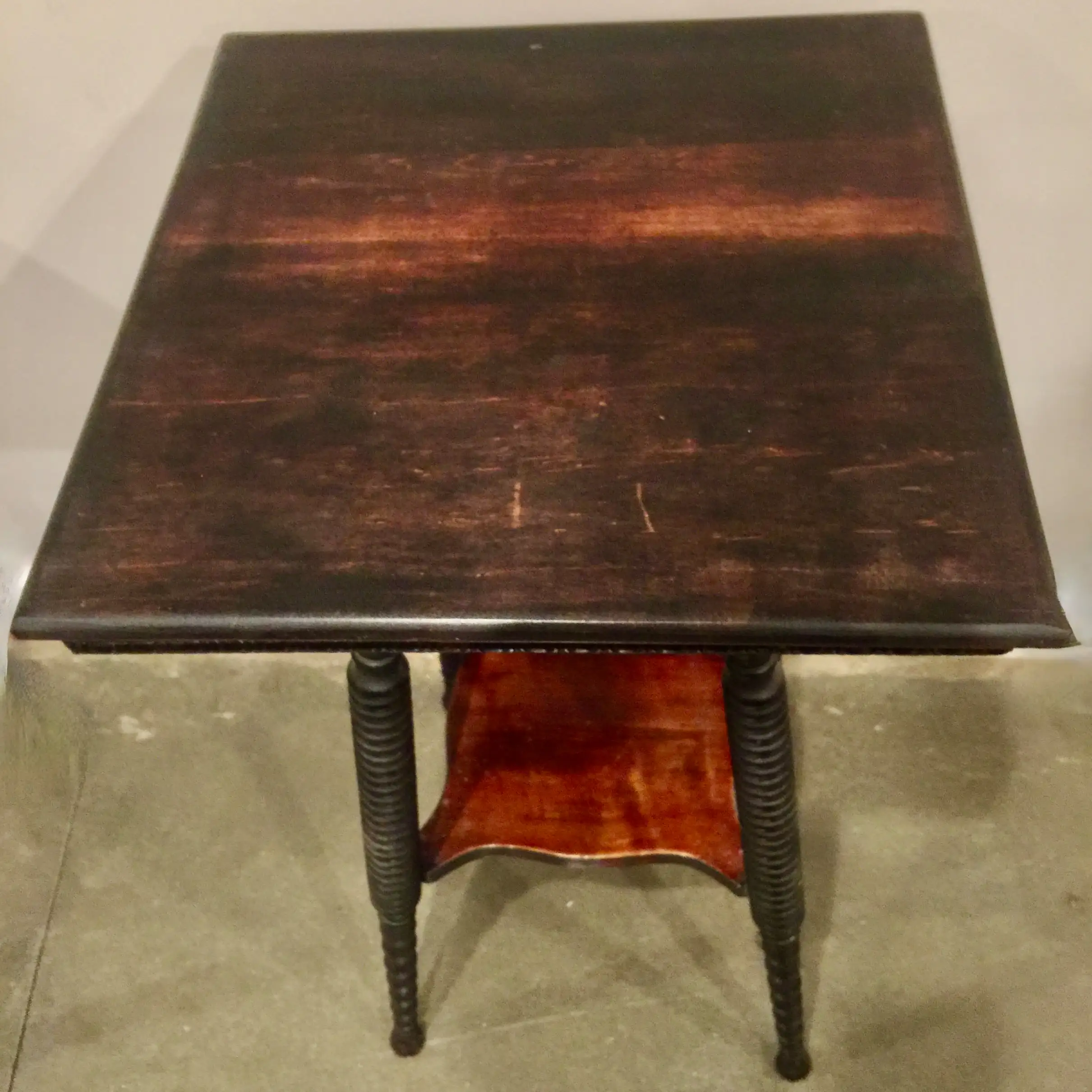 1900s Arts & Crafts Spindle-Legged Table 2 1900s Arts & Crafts Spindle-Legged Table