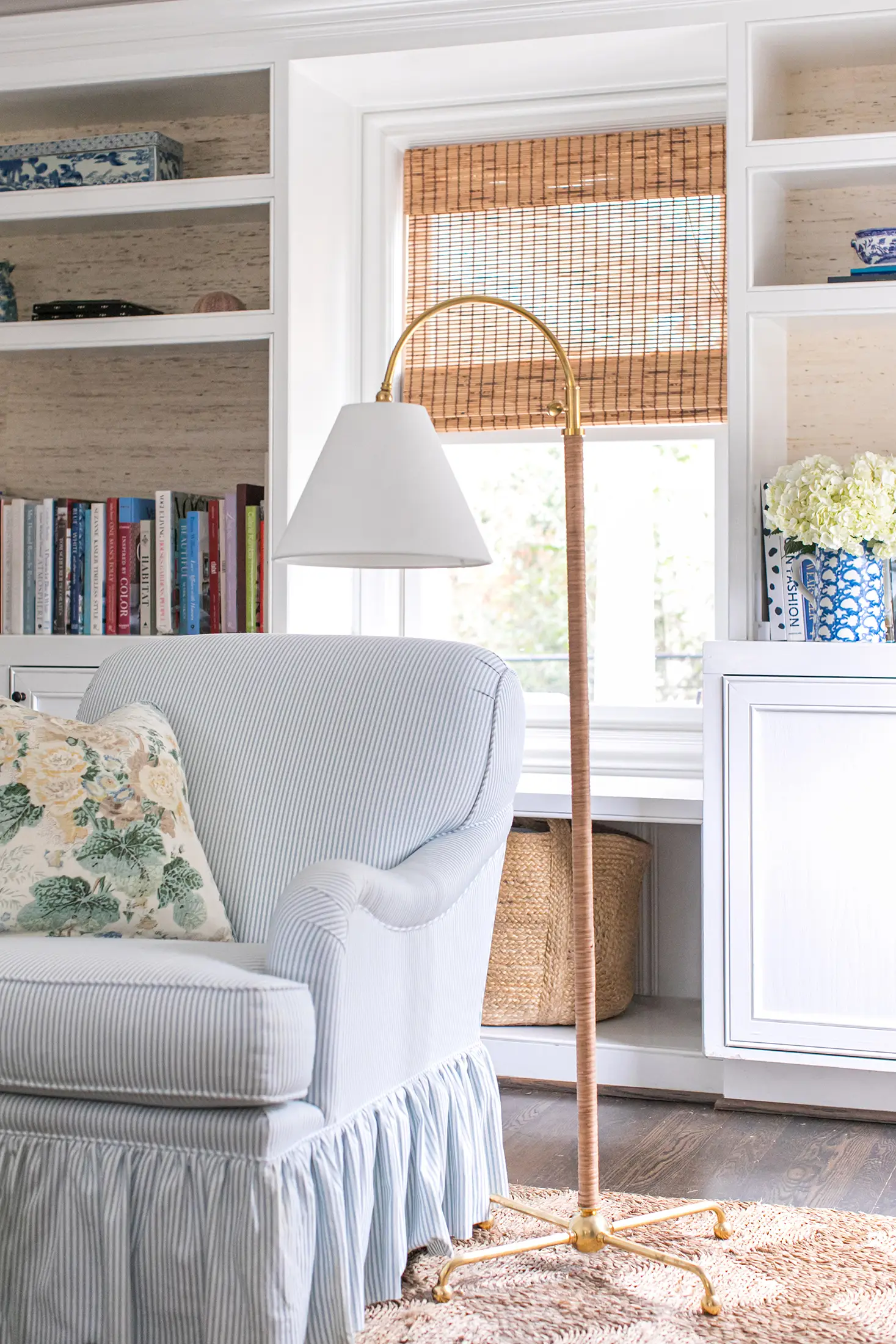 Curves No.1 Floor Lamp, Rattan/Aged Brass 2 Curves No.1 Floor Lamp, Rattan/Aged Brass