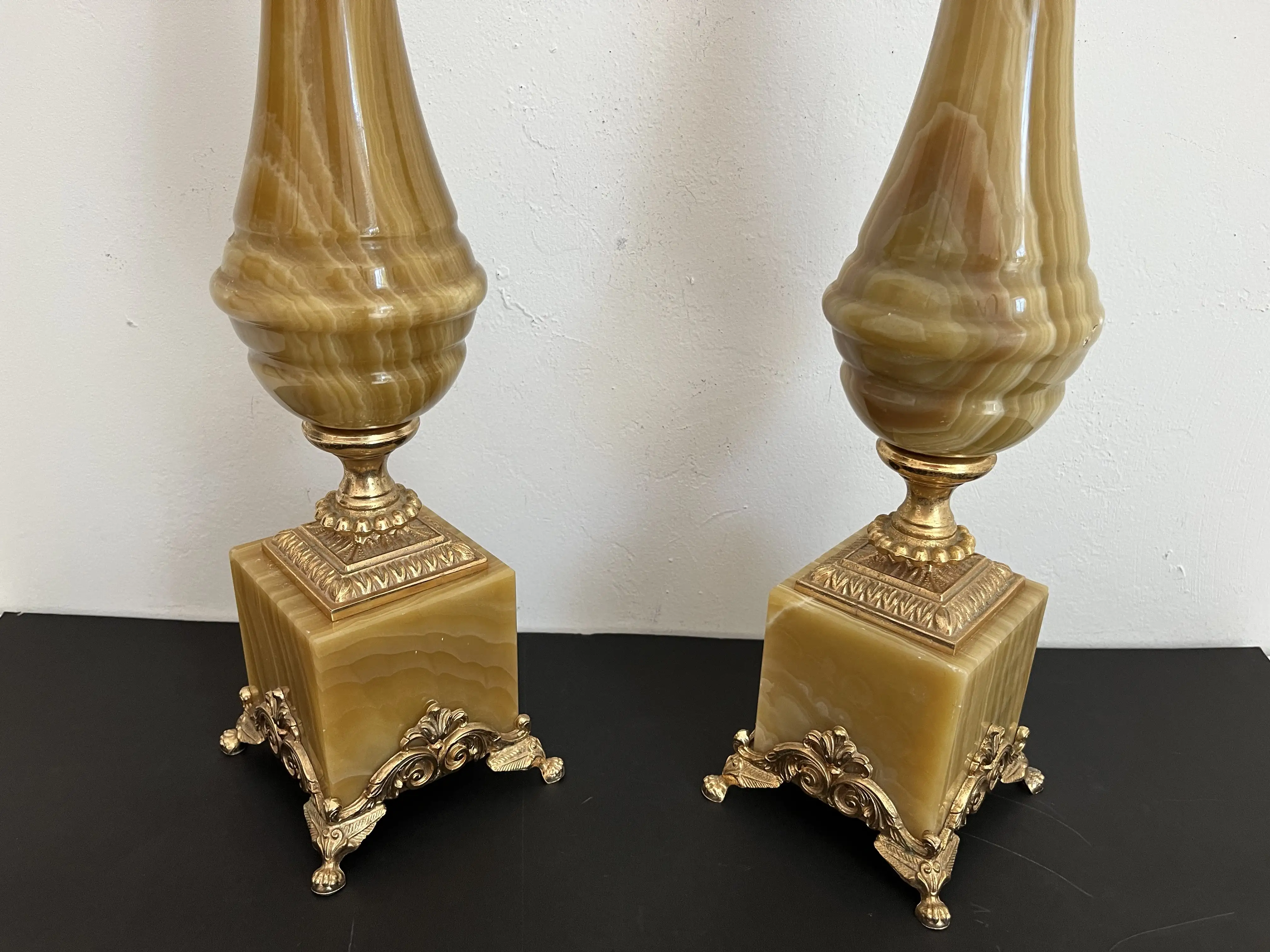 1950s Italian Onyx Lamps, Pair 4 1950s Italian Onyx Lamps, Pair