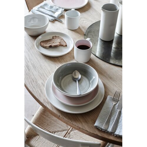 Pinch 16 Piece Place Setting 2 Pinch 16 Piece Place Setting