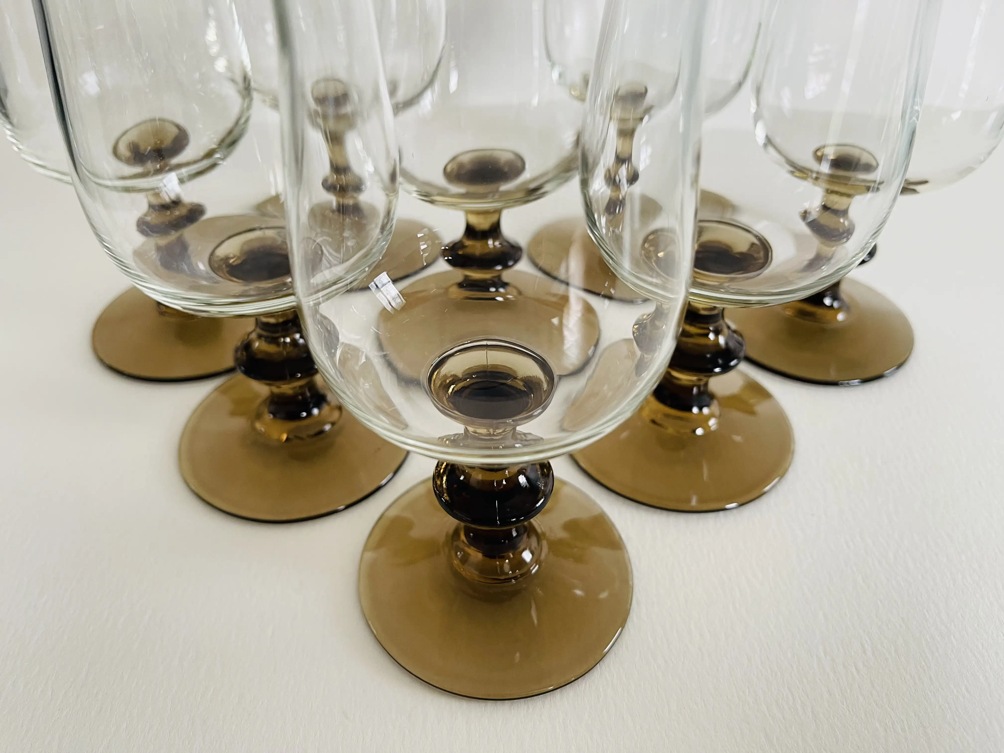 1960s Brown Smoked Wine Goblets, S/8 5 1960s Brown Smoked Wine Goblets, S/8