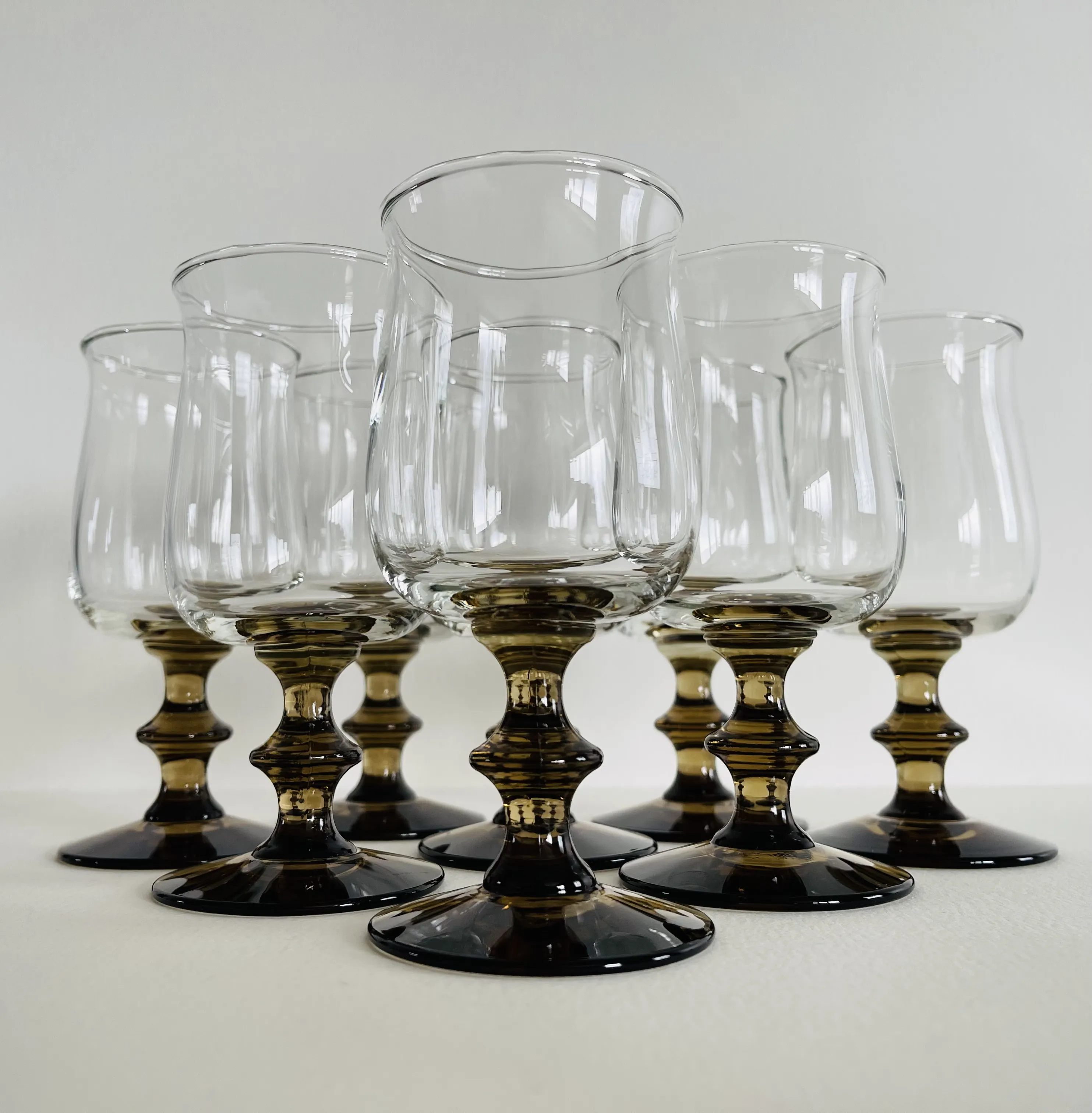 1960s Brown Smoked Wine Goblets, S/8 6 1960s Brown Smoked Wine Goblets, S/8