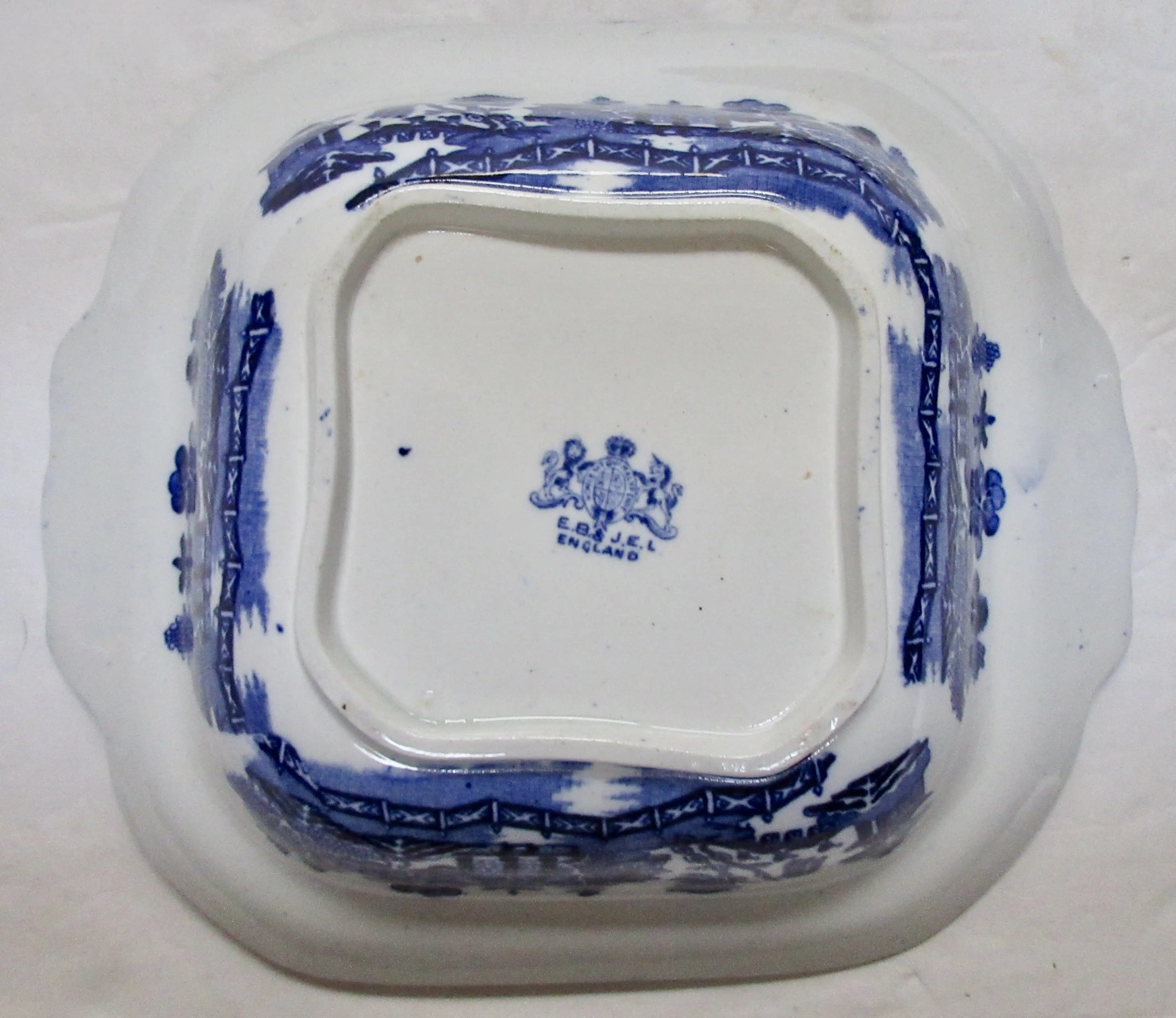Antique English Chinoiserie Serving Bowl 8 Antique English Chinoiserie Serving Bowl