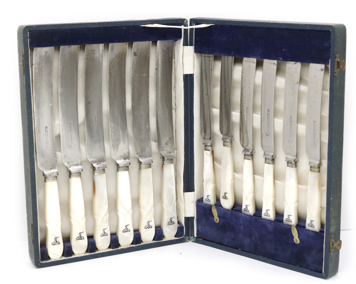 Carved Pearl Coat of Arms Knives, S/12
