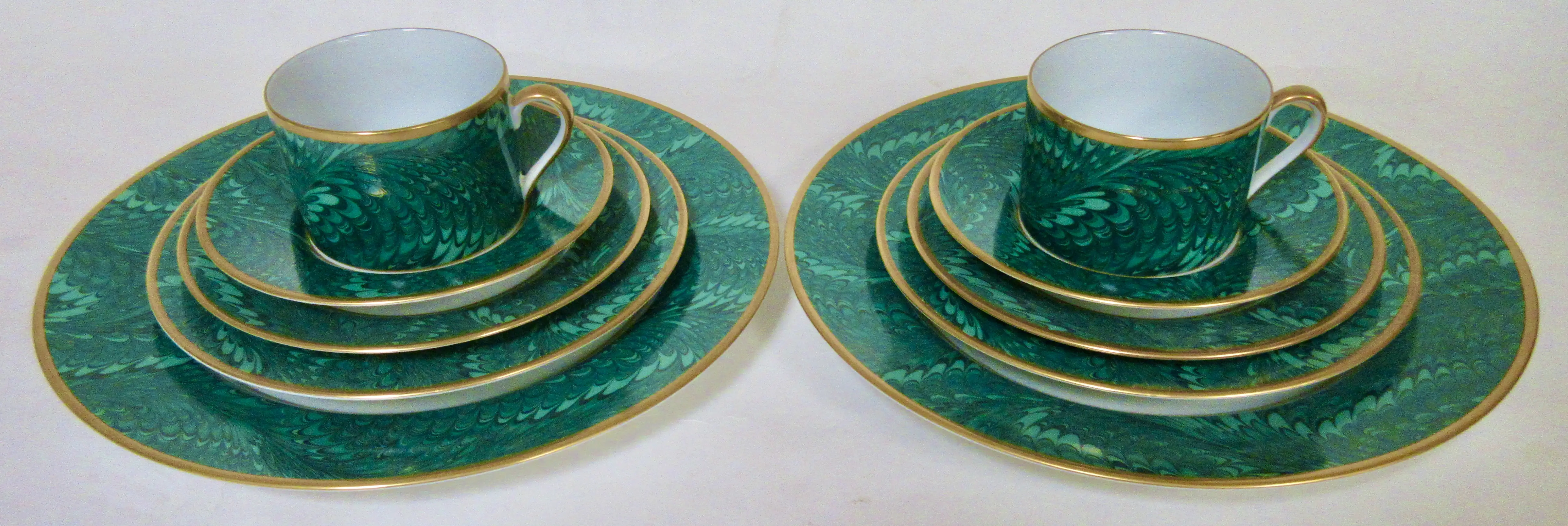 Feather-Glaze Porcelain Service for 2 2 Feather-Glaze Porcelain Service for 2