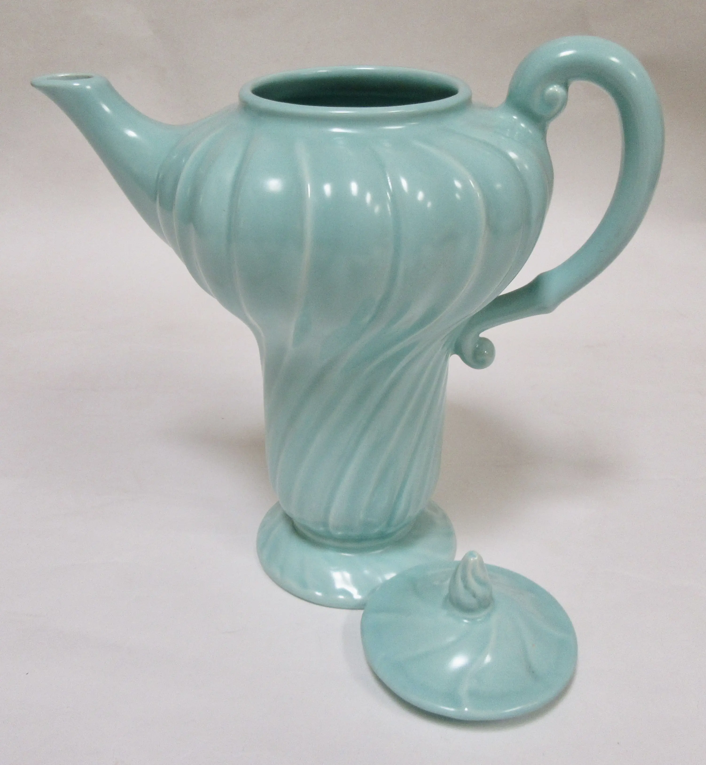 1940-1941 Gladding McBean Espresso Pot 6 1940-1941 Gladding McBean Espresso Pot