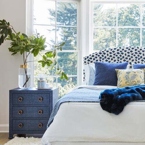 Axel Leaf Tissue Box, Blue/White 4 Axel Leaf Tissue Box, Blue/White
