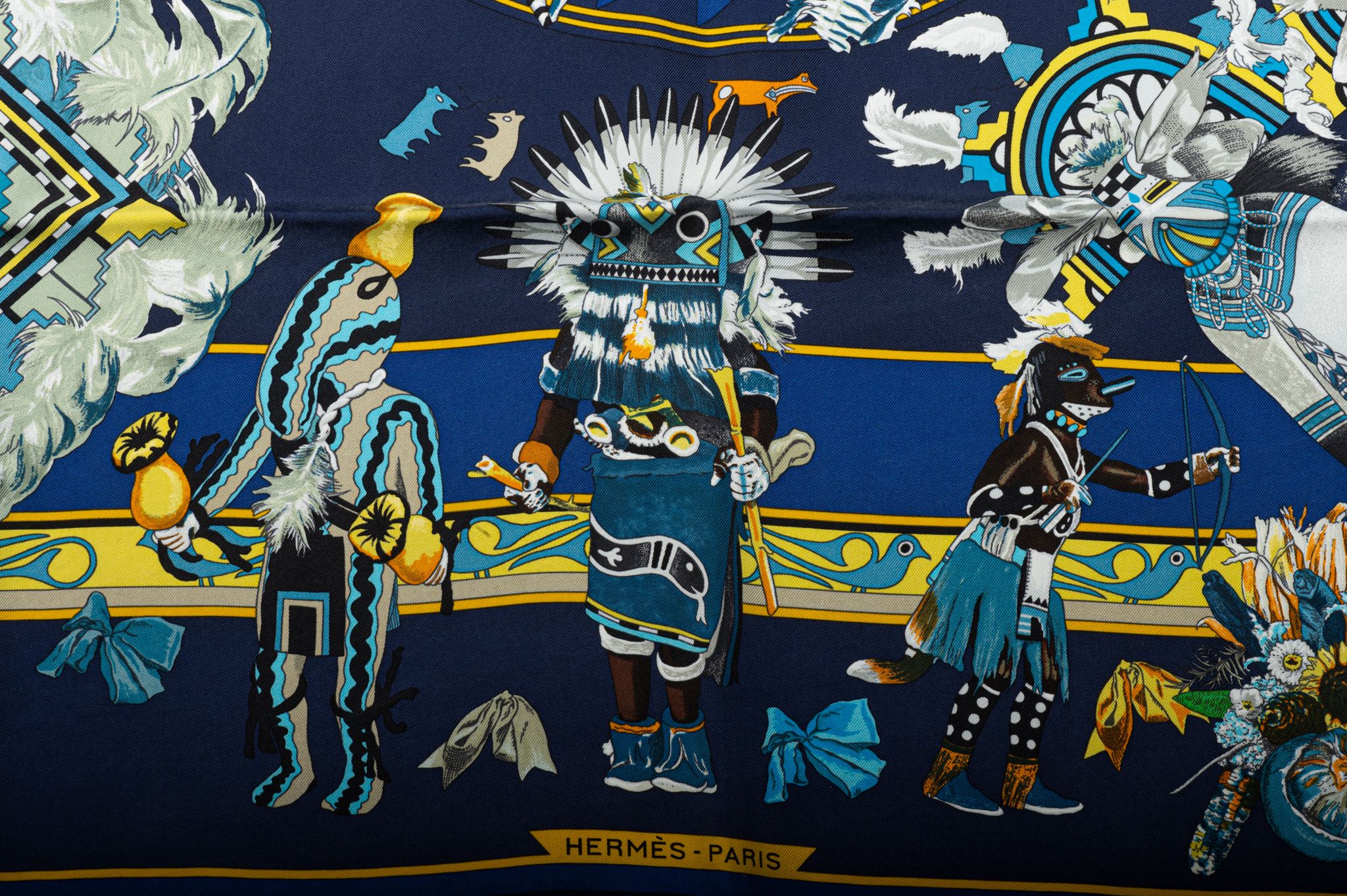 Herm¨¨s Kermit Oliver Kachinas Scarf Blue 3 Herm¨¨s Kermit Oliver Kachinas Scarf Blue