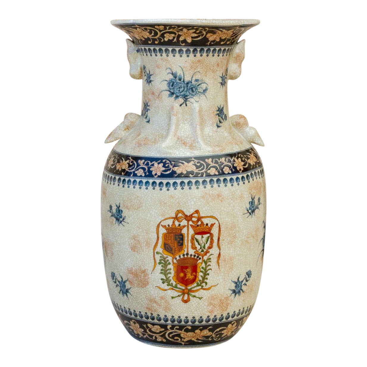 Elegant Chinese Export Painted Vase 1 Elegant Chinese Export Painted Vase