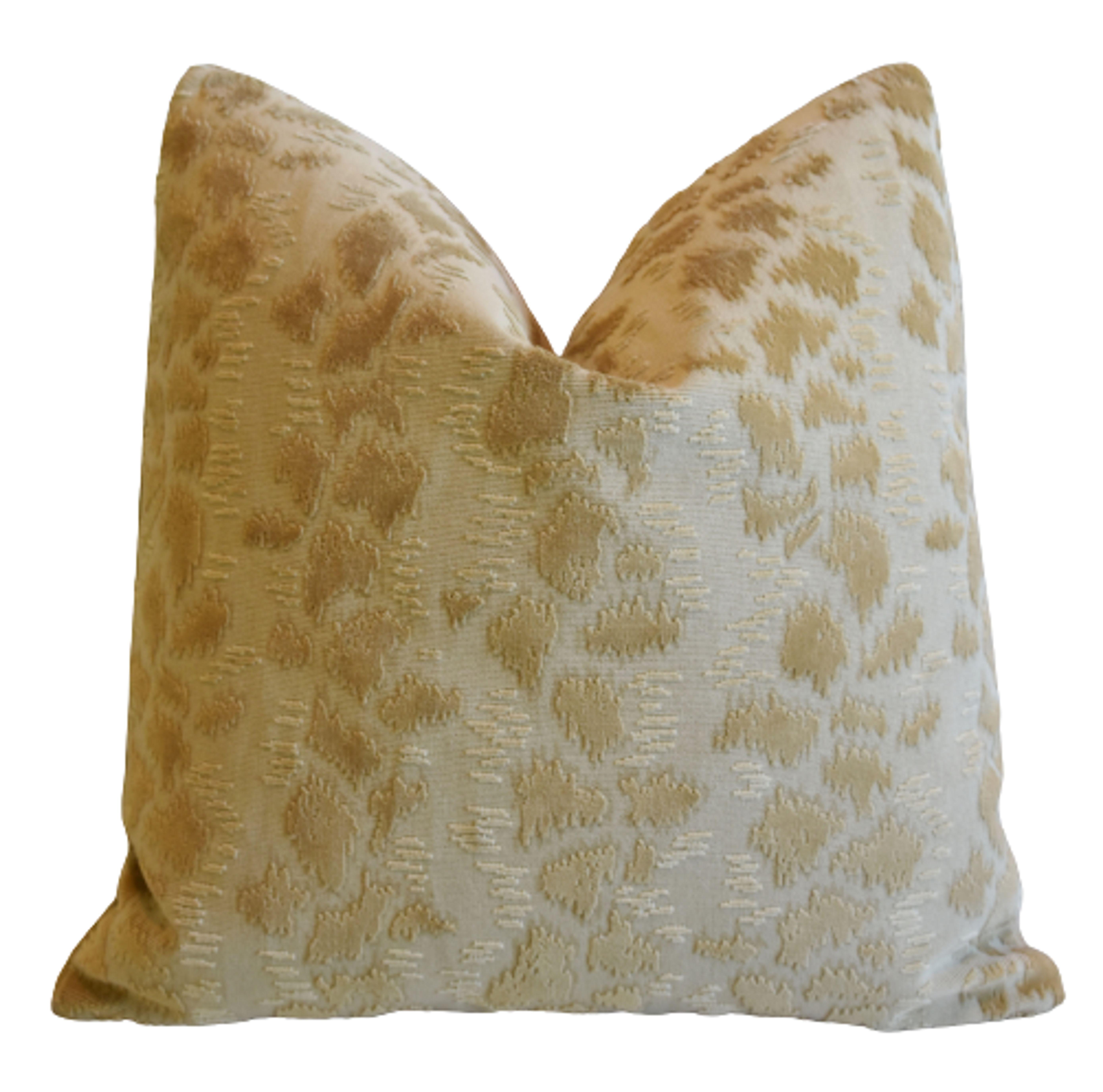 Travers Animal Cat Spot Lancelot Pillow 3 Travers Animal Cat Spot Lancelot Pillow