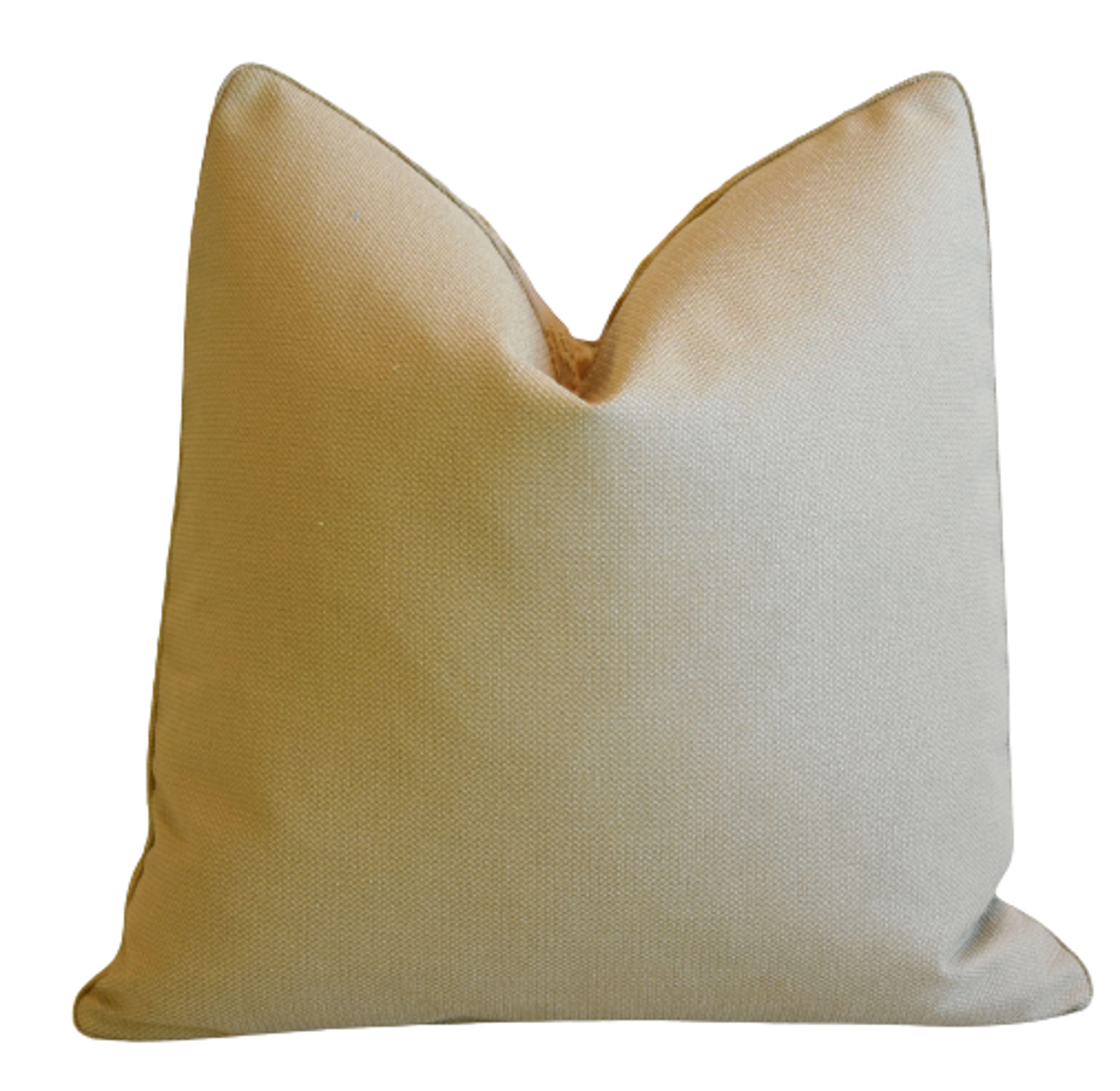 Travers Animal Cat Spot Lancelot Pillow 5 Travers Animal Cat Spot Lancelot Pillow