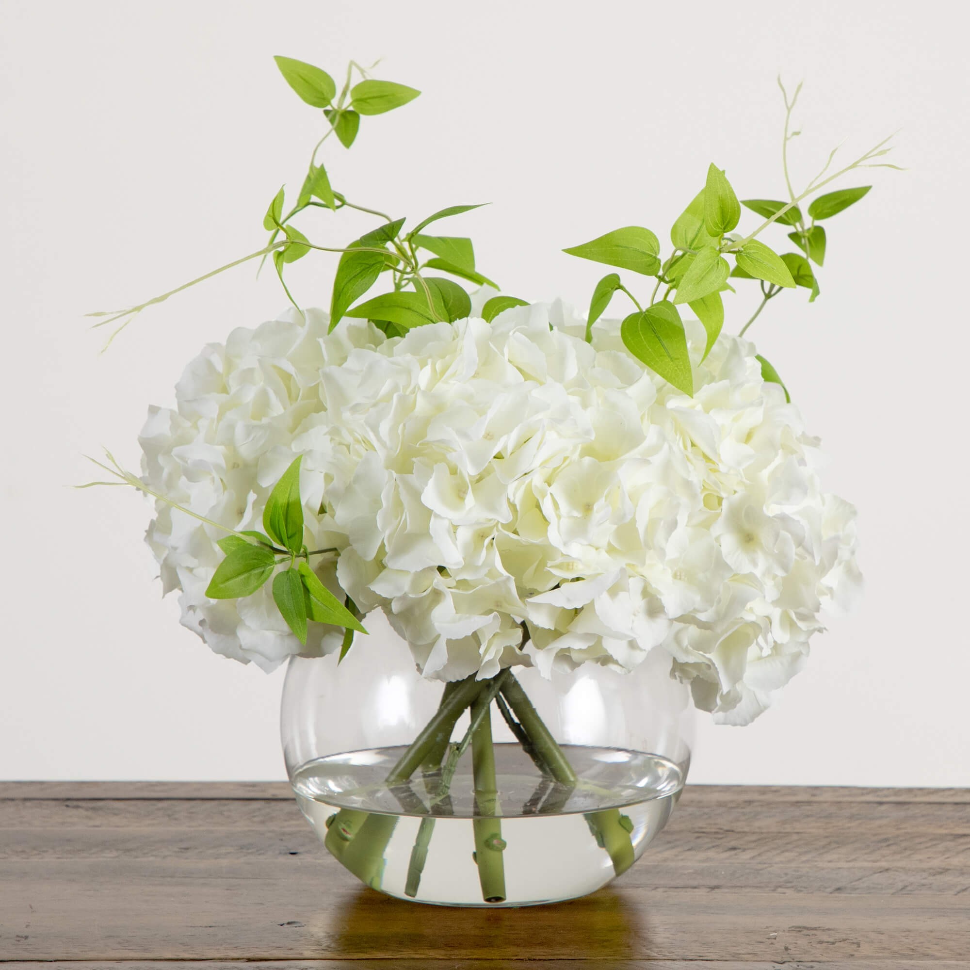18" Hydrangea Arrangement in Glass Vase 4 18" Hydrangea Arrangement in Glass Vase