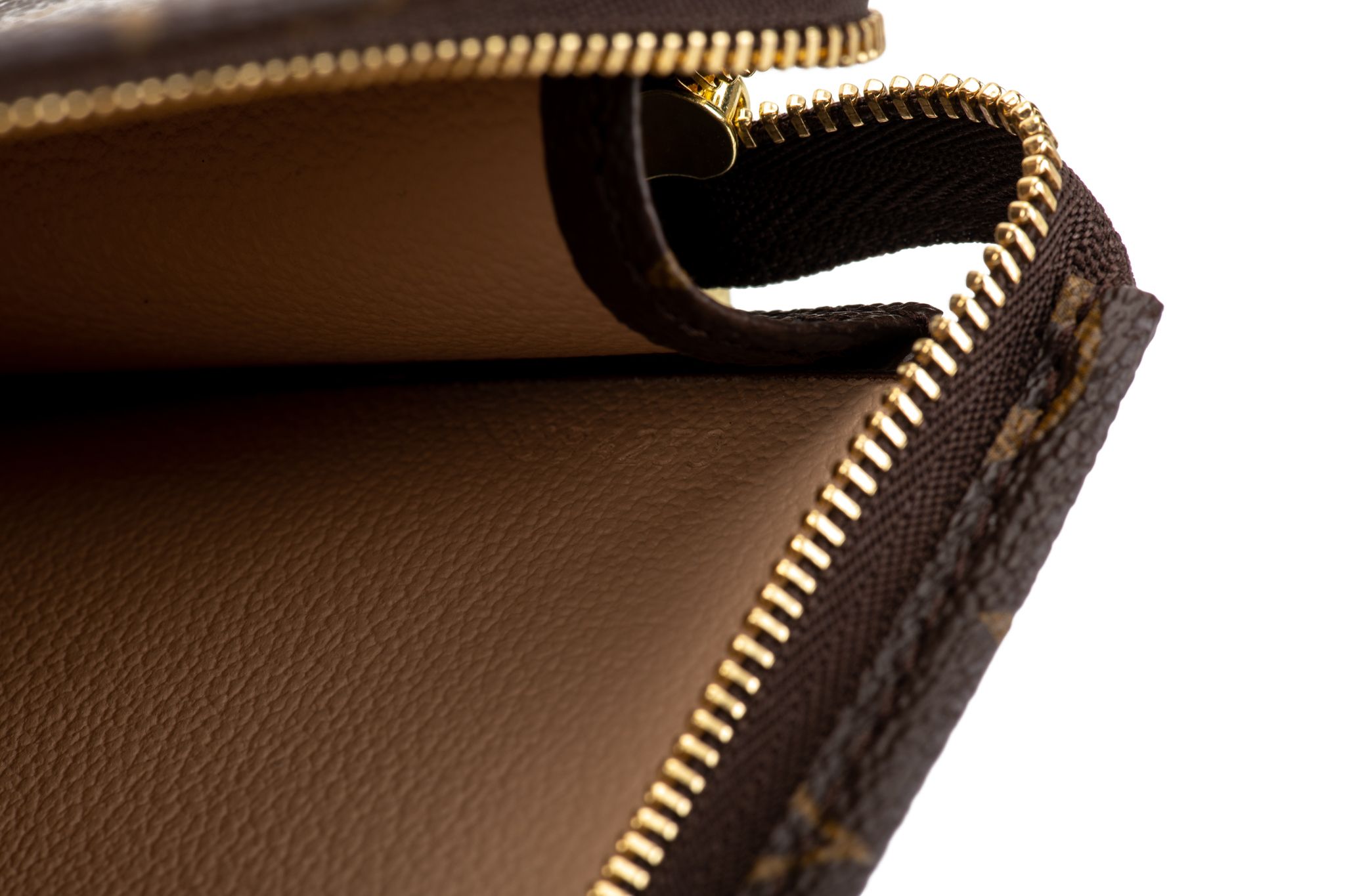 Vuitton Lim.Ed. Heart Monogram Clutch BN 10 Vuitton Lim.Ed. Heart Monogram Clutch BN