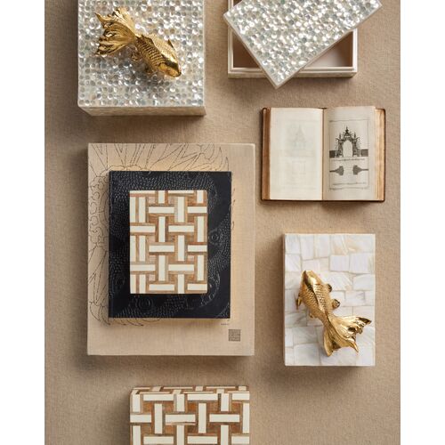 S/2 Goldfish Objects, Gold/Black 6 S/2 Goldfish Objects, Gold/Black