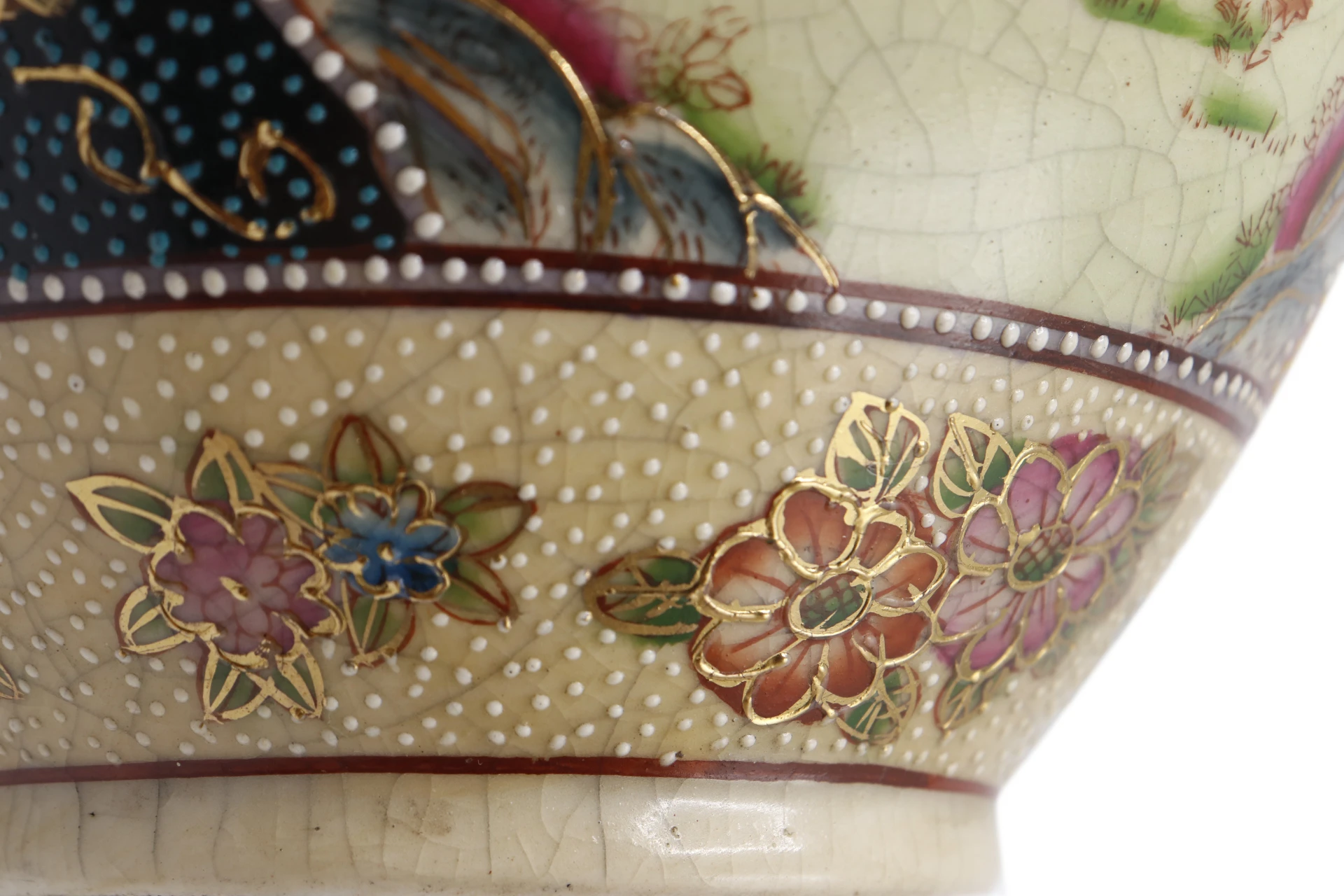 Hand Painted Ceramic Chinese Vase 5 Hand Painted Ceramic Chinese Vase
