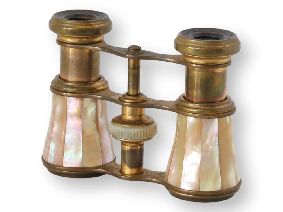 1900s French Mother-of-Pearl Binoculars 5 1900s French Mother-of-Pearl Binoculars