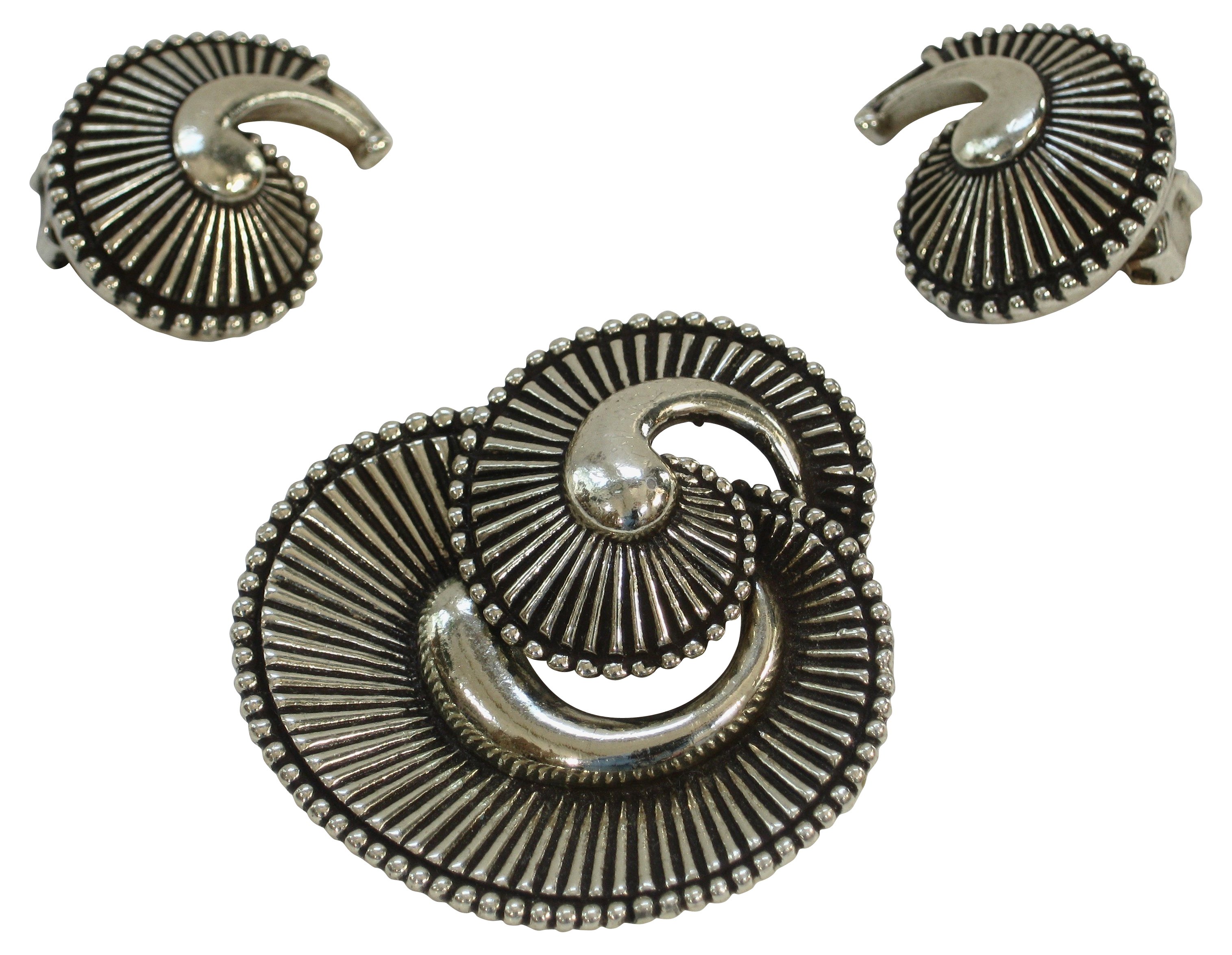 Silver Plate Nautilus Brooch w/ Earrings 1 Silver Plate Nautilus Brooch w/ Earrings