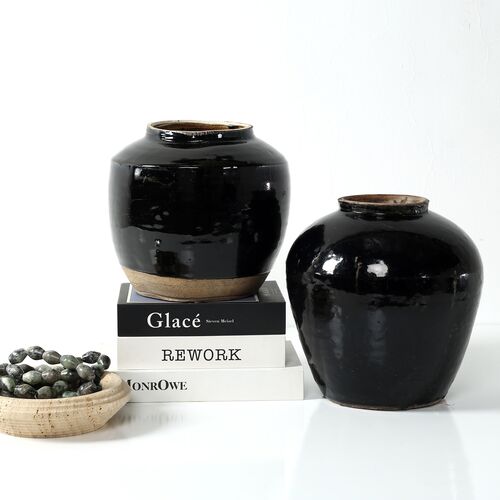 Vintage 8" Oil Pot, Black Glaze 2 Vintage 8" Oil Pot, Black Glaze