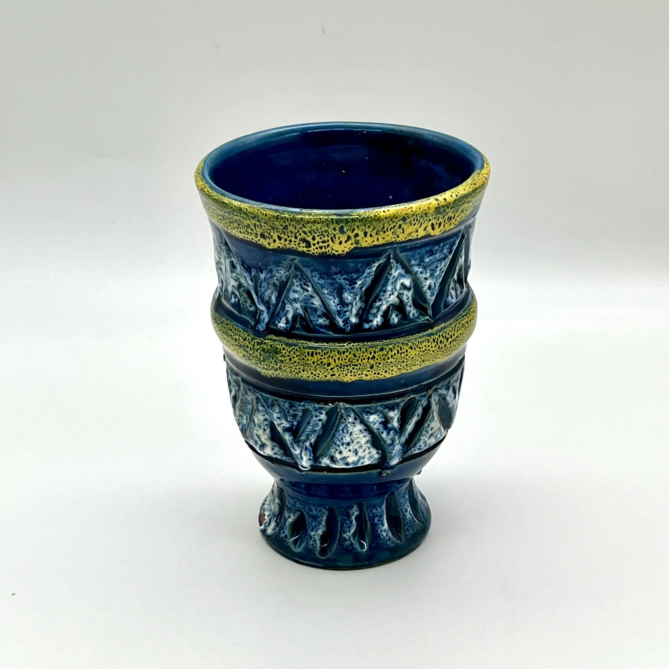 1970s Midcentury Italian Sgrafitto Vase 2 1970s Midcentury Italian Sgrafitto Vase