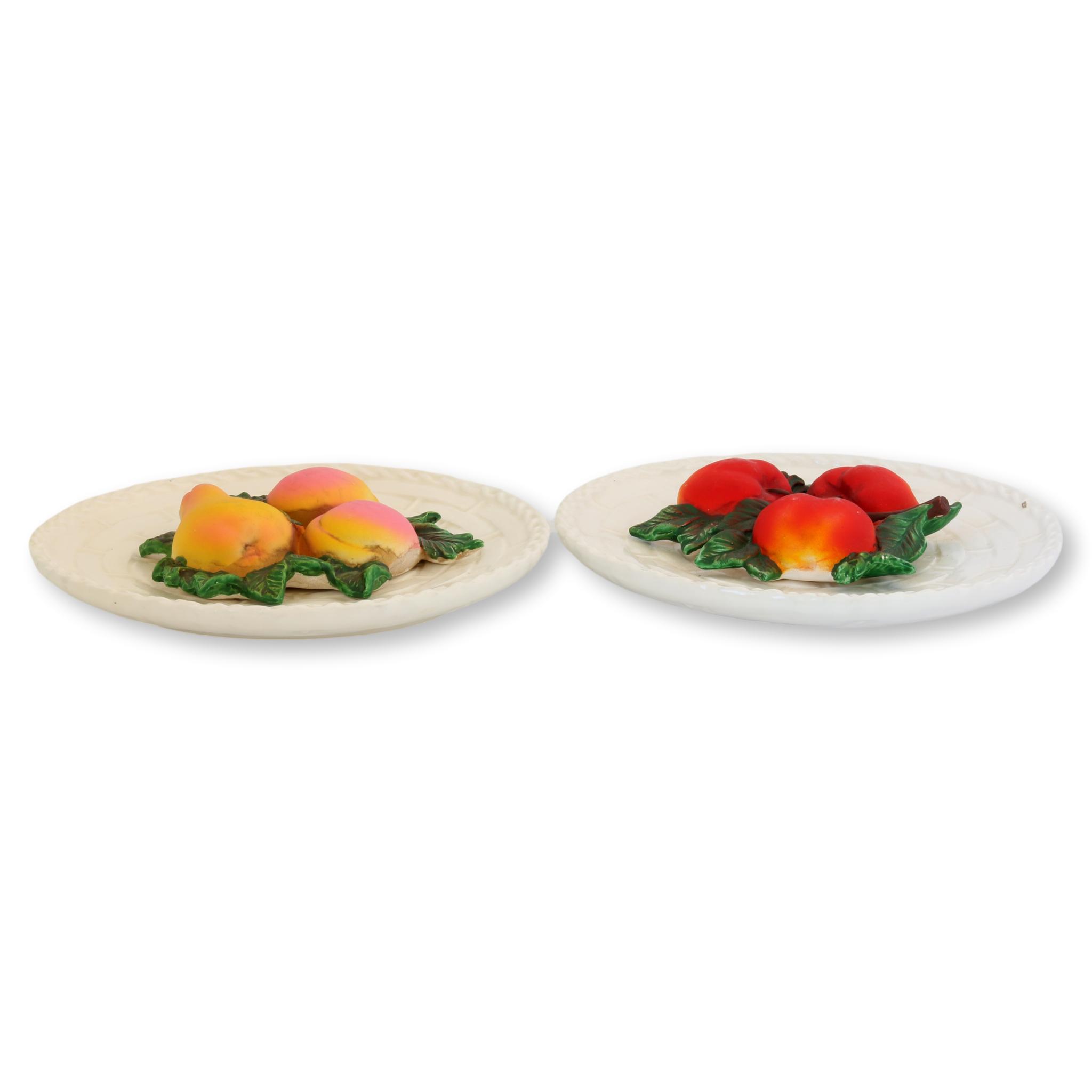 French Trompe l'Oeil Wall Plates, Pair 4 French Trompe l'Oeil Wall Plates, Pair