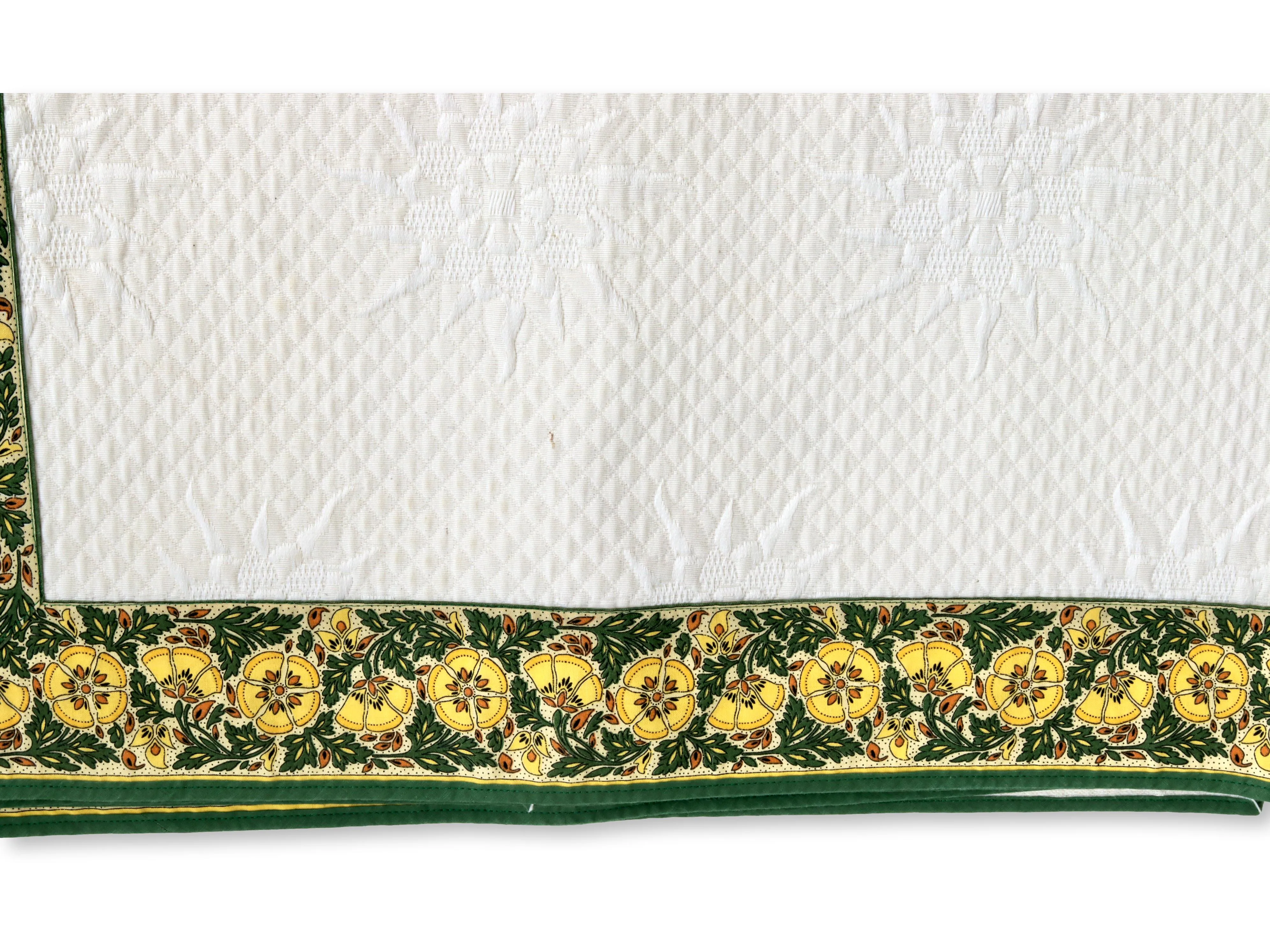 French Matelass¨¦ Coverlets & Pillows 4pc 3 French Matelass¨¦ Coverlets & Pillows 4pc
