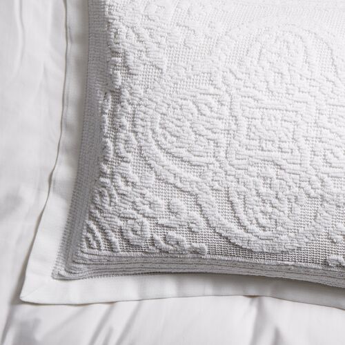 Medallion Sham, White 3 Medallion Sham, White